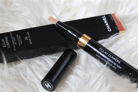 chanel eclat lumiere opinioni|Chanel highlighter liquid.